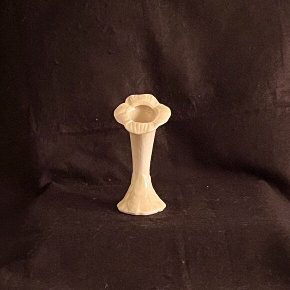 Vintage Belleek/Ireland Porcelain Flower Vase* - Picture 1 of 9